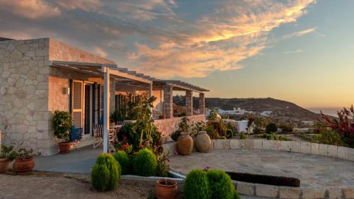 Themonia Studios Kimolos