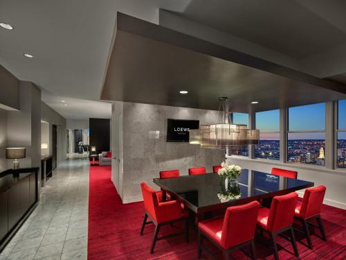 Loews Philadelphia Hotel Image