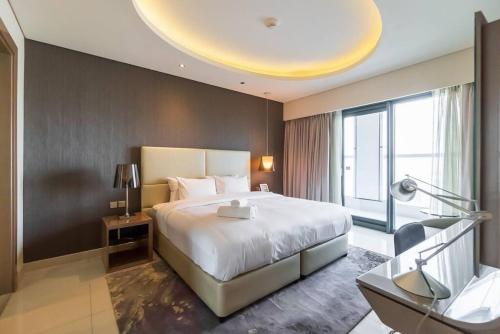 Key View – Paramount D