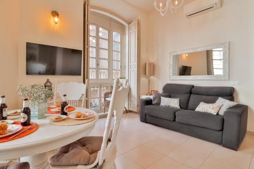 Flat 2 bedrooms in the City Center
