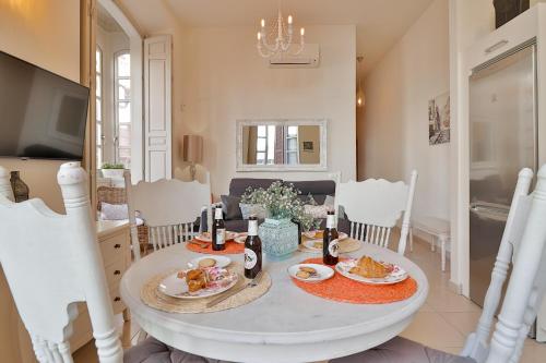 Flat 2 bedrooms in the City Center