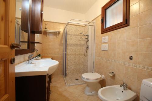 Kylpyhuone majoituspaikassa A casa di Isor