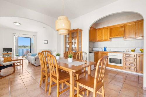 Kuchyň nebo kuchyňský kout v ubytování Sa Mirada Apartment