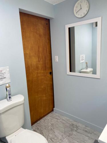 Bathroom sa Guest Suite at Turkey Creek - 1 bedroom suite