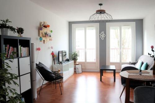 TRENTEMOULT-REZE : 2 chambres, 65m²+parking+wifi
