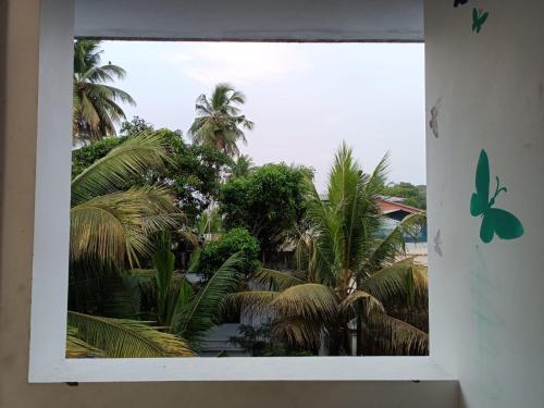 Taman di luar Nest