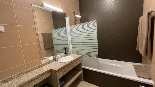 Oura Oasis A - Shared Pool - 4 Guests - Albufeira