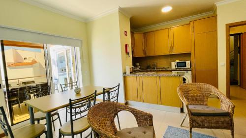 Oura Oasis E - Shared Pool - 6 Guests - Albufeira