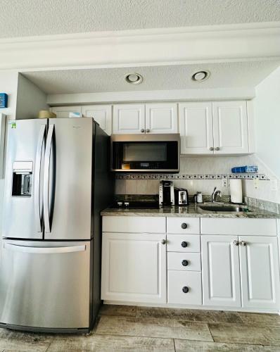 Gallery image of Daytona Beach Resort Private balcony Ocean Front in Daytona Beach