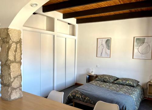 Zdjęcie z galerii obiektu Studio de charme au coeur de Valréas w mieście Valréas