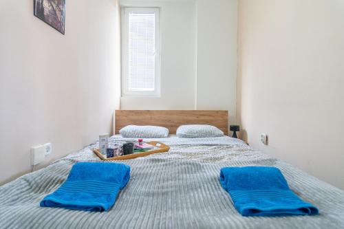 Ένα ή περισσότερα κρεβάτια σε δωμάτιο στο Modern Karpos Apartments