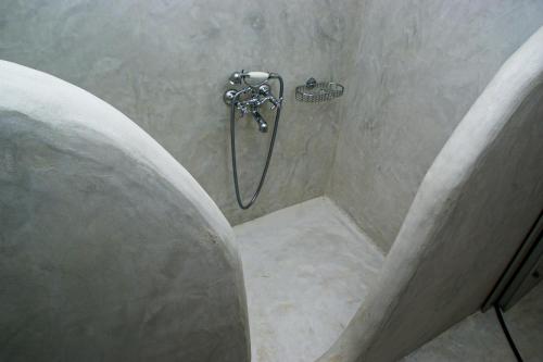 Gallery image of House with private pool in Naousa