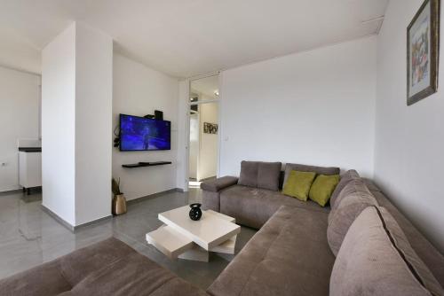 Apartman Loro 1