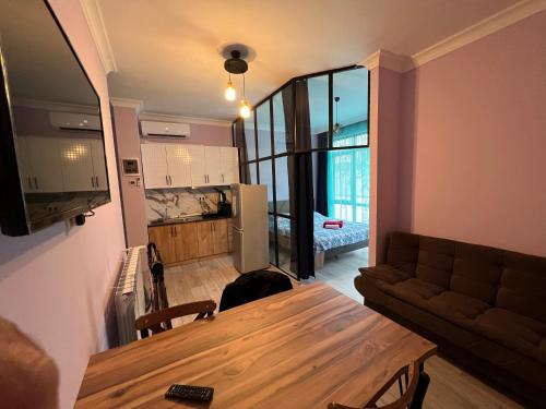 Apartment Merabiにあるキッチンまたは簡易キッチン