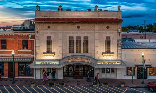 Foto dalla galleria di The Lodge Uptown Conroe a Conroe