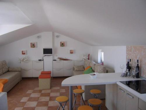 Apartments with parking space Rovinj - 20554
