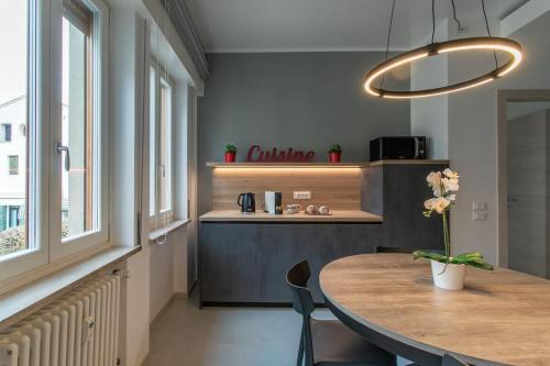 Η κουζίνα ή μικρή κουζίνα στο C-Apartments