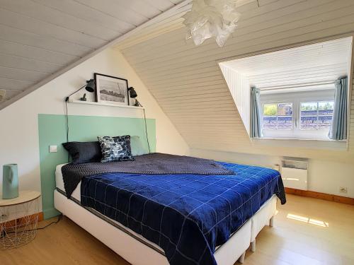 Katil atau katil-katil dalam bilik di Maison Crozon, 3 pièces, 6 personnes - FR-1-370-45