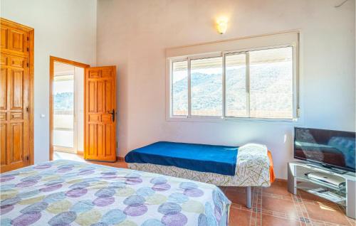 Lova arba lovos apgyvendinimo įstaigoje 4 Bedroom Beautiful Home In Arenas