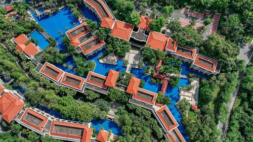 Bazén v ubytování Good View Hotel Tangxia - 15 mins drive from Dongguan South Railway Station nebo v jeho okolí