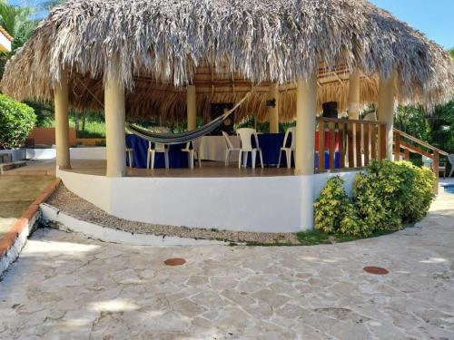 Restaurace v ubytování VILLA LOMAS LINDAS