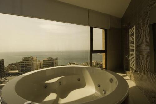 Gallery image of Sunrise Hotel in Jounieh