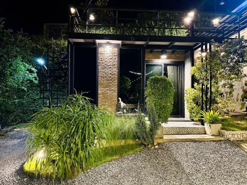 Zahrada ubytování Keyman House Khao Yai