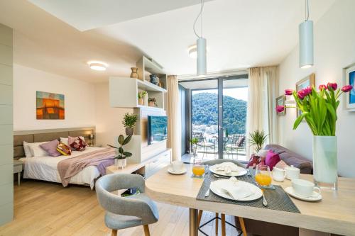 Crown Apartments - Diamond Studio