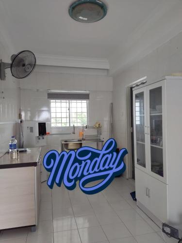 Η κουζίνα ή μικρή κουζίνα στο Hanizz Vacation Home