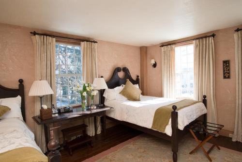 Katil atau katil-katil dalam bilik di The Old Inn On The Green