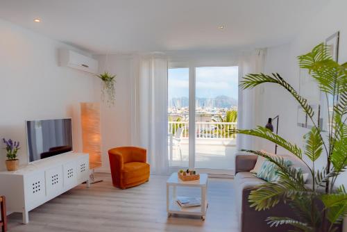 Veronica Beachfront Apartment by FESEAL
