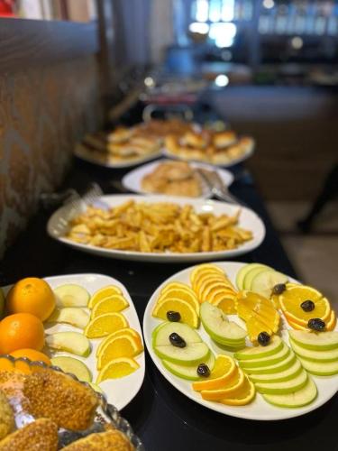 Jídlo v hotelu nebo okolí