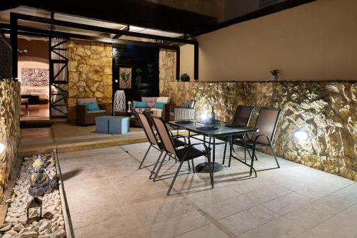 Dreamscape Residences - Stavros Apartment