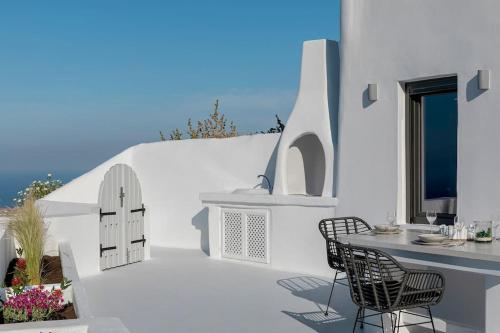 Aleanna Traditional Villa Fira