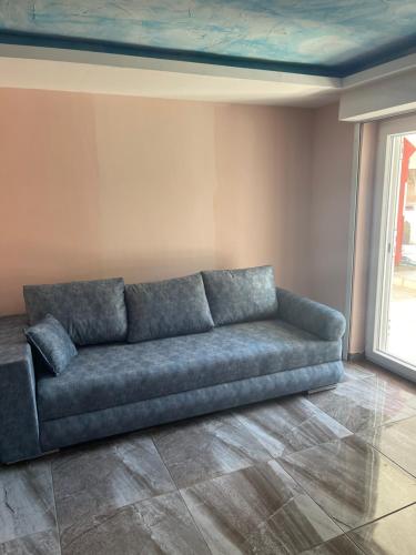 Area tempat duduk di Νέα μεσσαγγαλα luxury suite by MAKHOME no 2