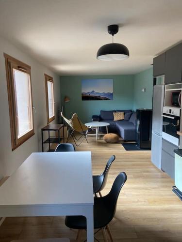 3 chambres, calme, vue imprenable, refait à neuf