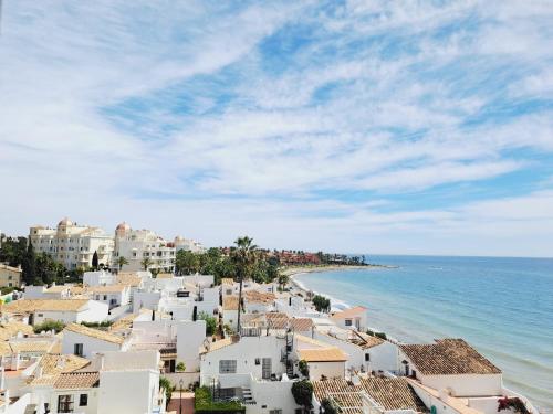 Noctua Beach Front Estepona 002