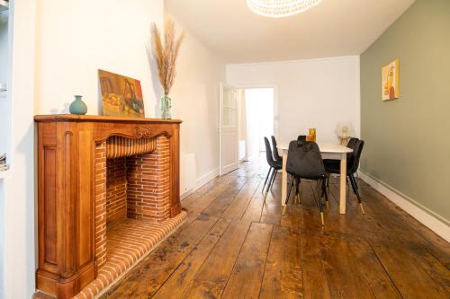 Fotografie z fotogalerie ubytování La maison de ville v destinaci Saint-Junien