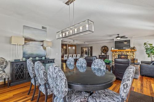 Gallery image of Spring Creek Condo by Canadian Rockies Vacation Rentals in Canmore