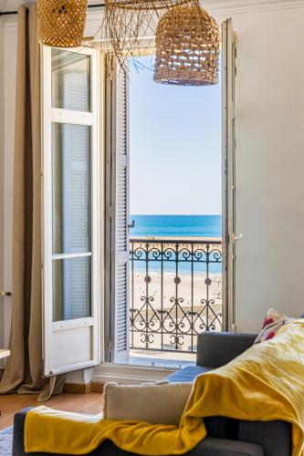 T2 vue mer au pied de La Major