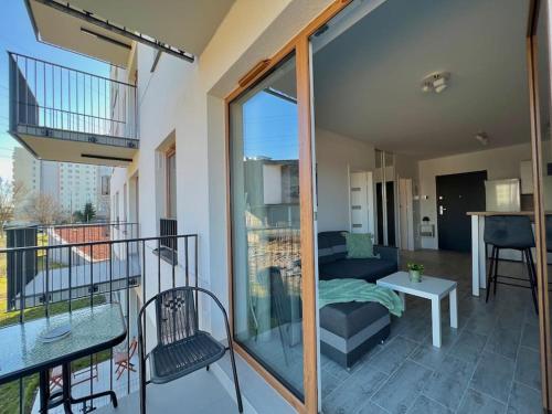 Μπαλκόνι ή βεράντα στο Apartment Olive in Białołęka-Tarchomin Center