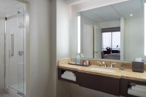 Salle de bains dans l'établissement Atlanta Marriott Marquis