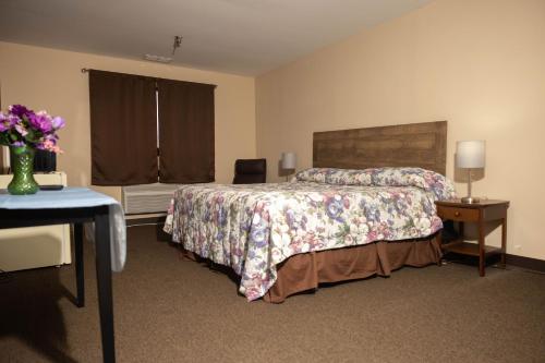 Gallery image of Lafayette Inn in Moundsville