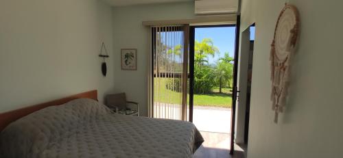 Giường trong phòng chung tại Incroyable Villa HermoSamara