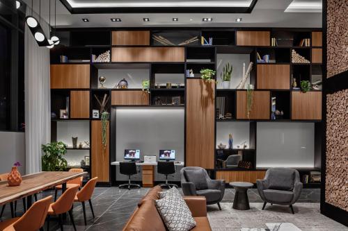 Four Points by Sheraton Flushing Image