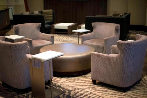 Χώρος καθιστικού στο Little Rock Marriott
