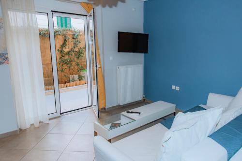 Acropolis Studio Apartment