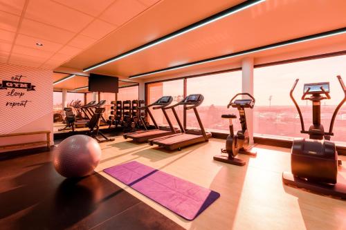 Palestra o centro fitness di Courtyard by Marriott Paris Creteil