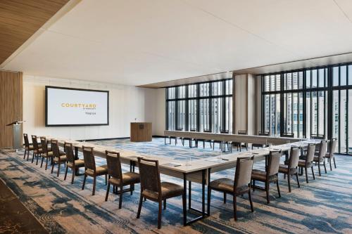 Kawasan bisnes dan/atau bilik persidangan di Courtyard by Marriott Nagoya