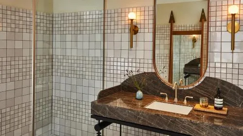 Downtown Los Angeles Proper Hotel, a Member of Design Hotels photo 3